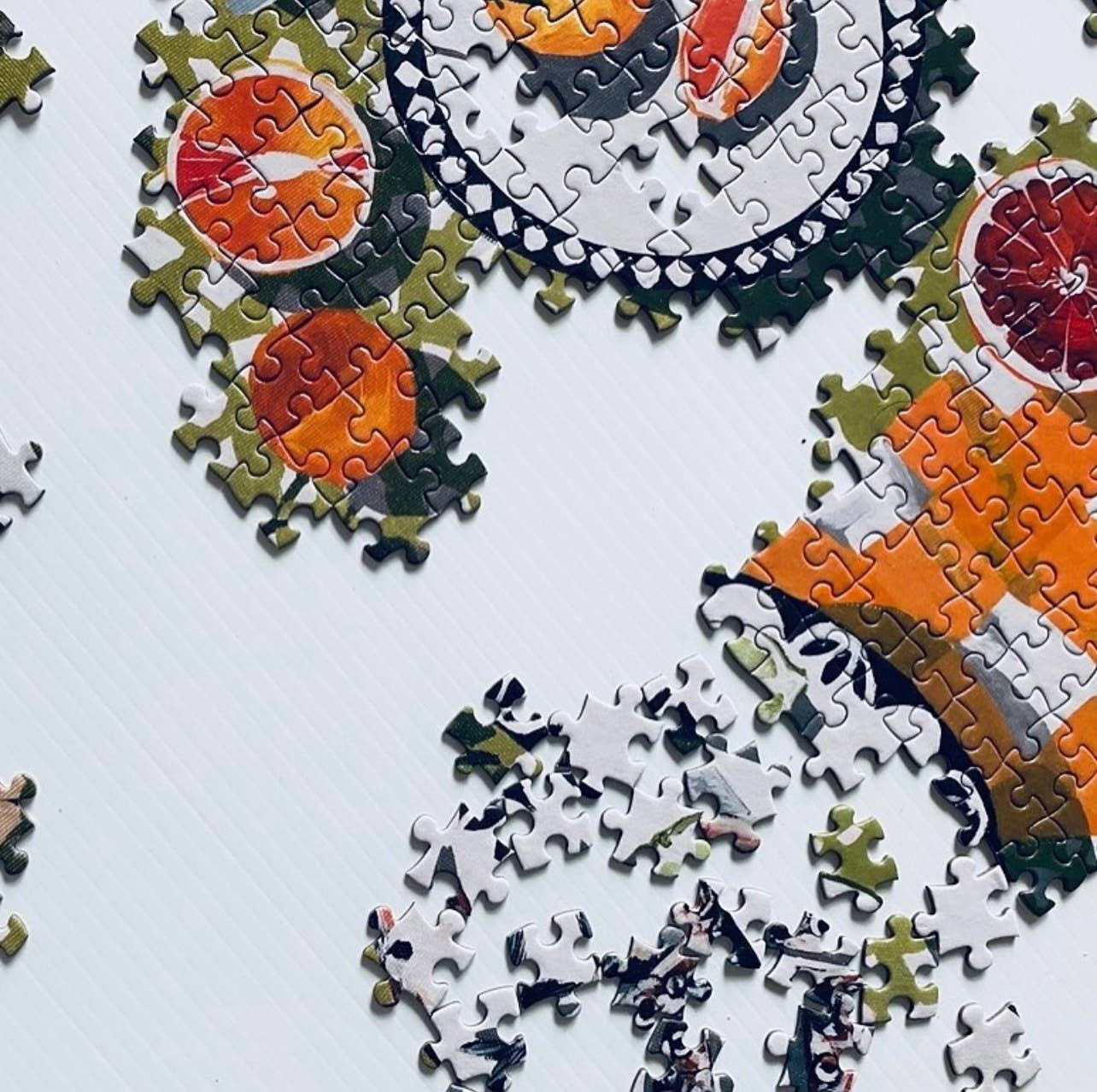 Casse-tête de 1000 pièces ''Table by the Sea'' 1000 Piece Puzzle - Journey Of Something