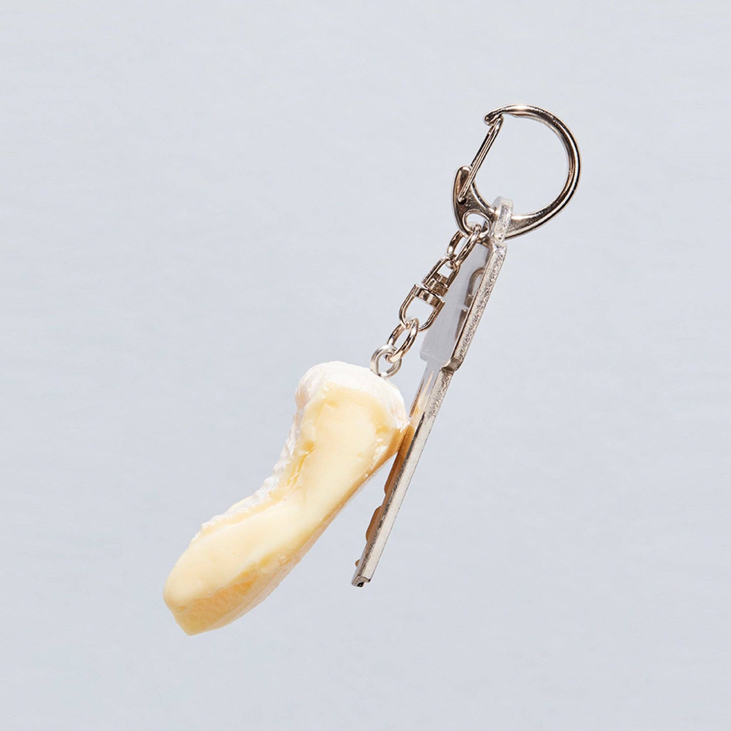 Porte-clés ''Carla Camembert'' Keychain - Oishy