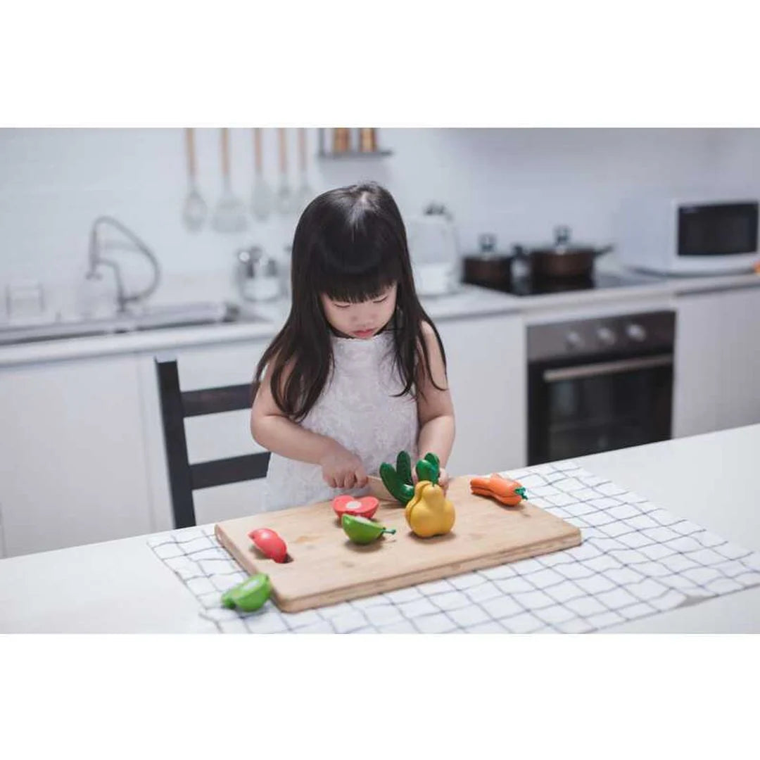 Ensemble de jeu avec fruits & légumes funky imparfaits - Wonkey Fruit & Vegetables - Plan Toys Canada