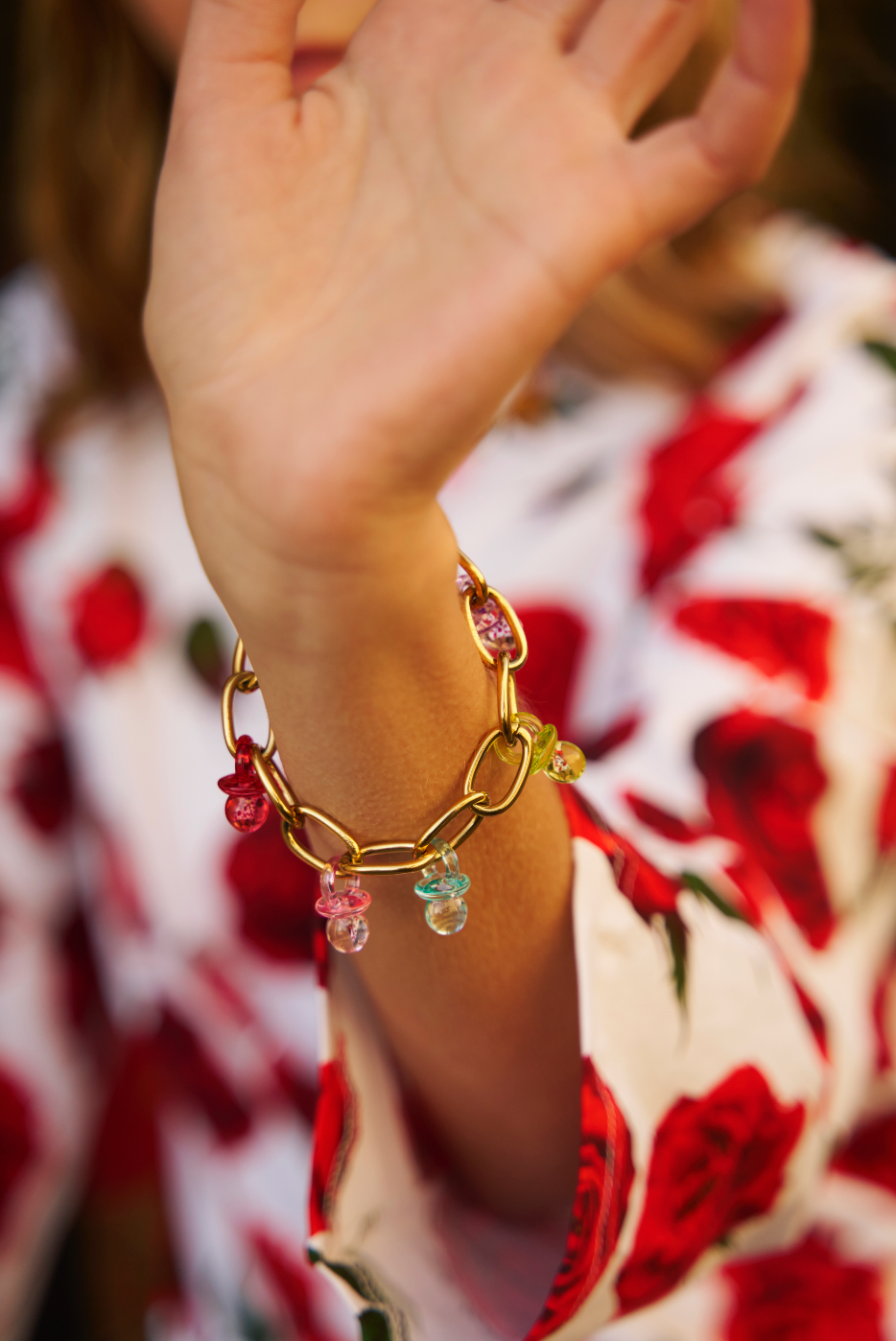 Bracelet chaîne avec tétines en résine - Léopoldine Chateau