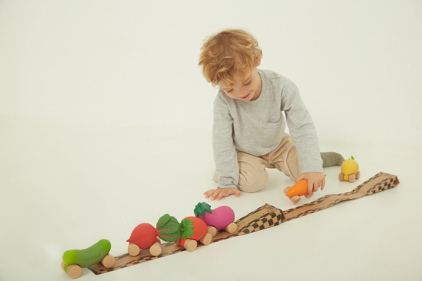 Collection Jouet Roulant Car Toys - Oli & Carol