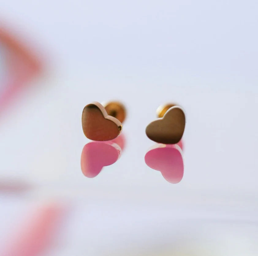 Boucles petits coeurs - Tiny Classic Heart - Pierced Co
