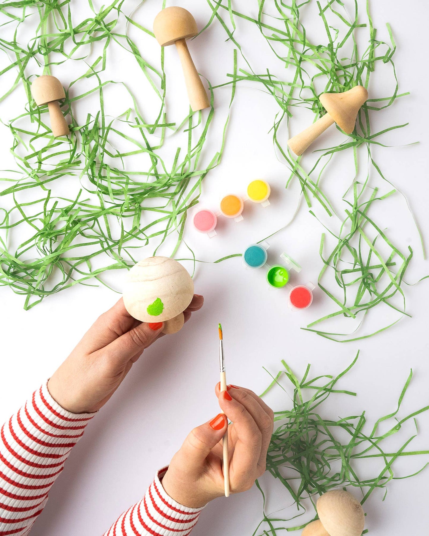 Kit pour peindre des champignons en bois - Paint Your Own Wooden Mushrooms - Journey Of Something