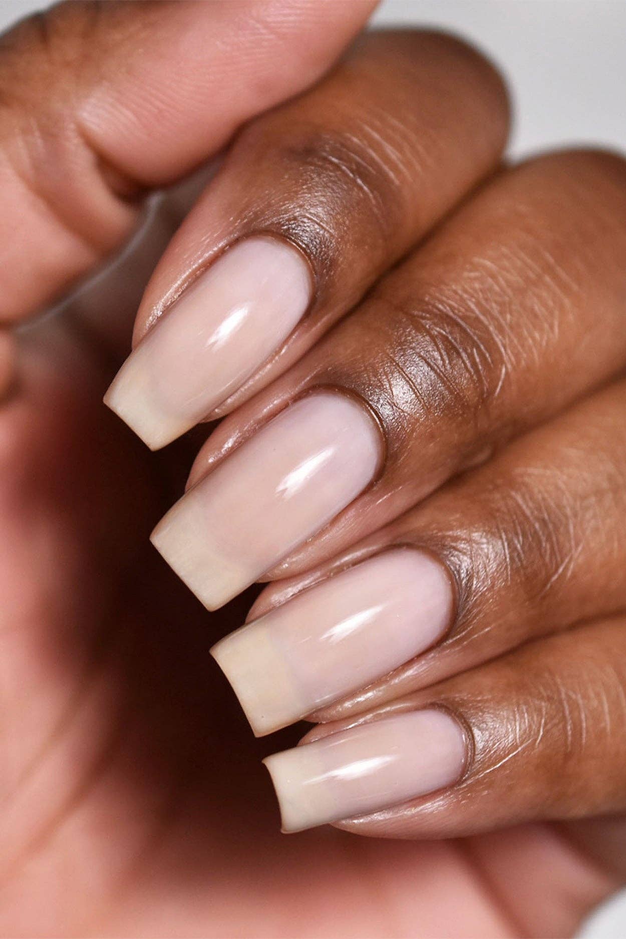 Vernis à ongles ''Clean Slate Base'' Nail Polish - Cirque Colors