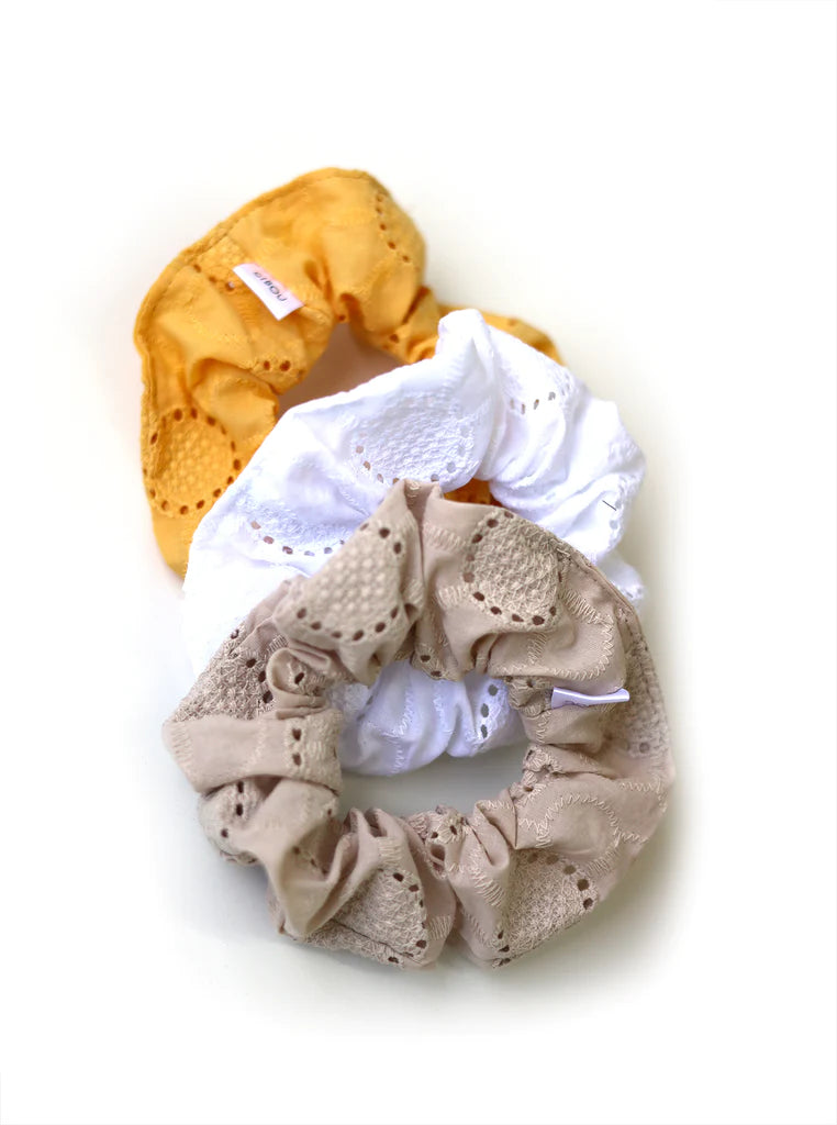chouchou gibou dentelle anglaise