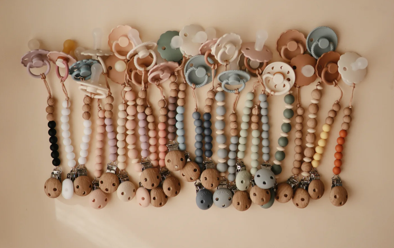 Attache Sucette - Pacifier Clip Hera - Mushie