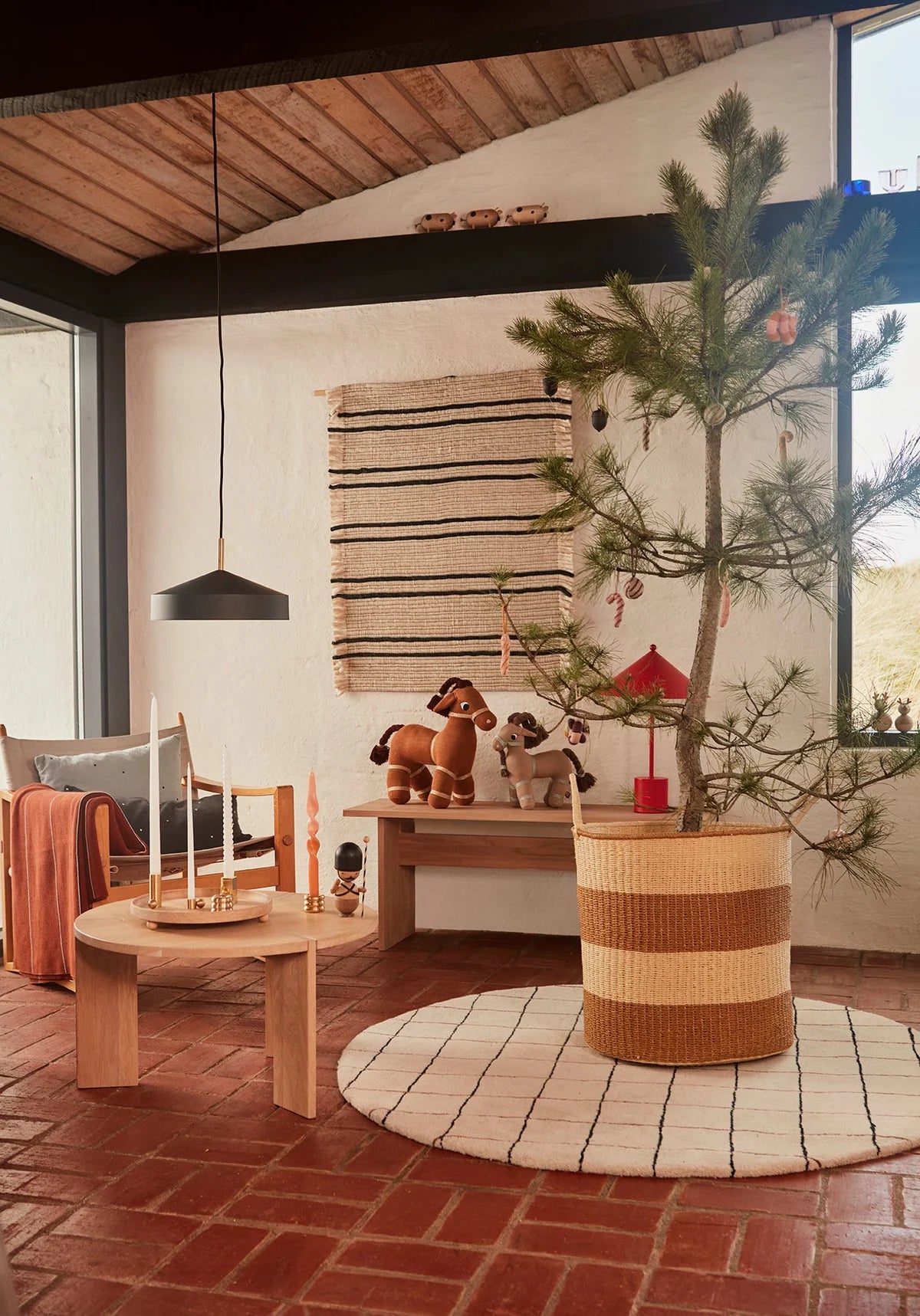 OYOY round and grid carpet