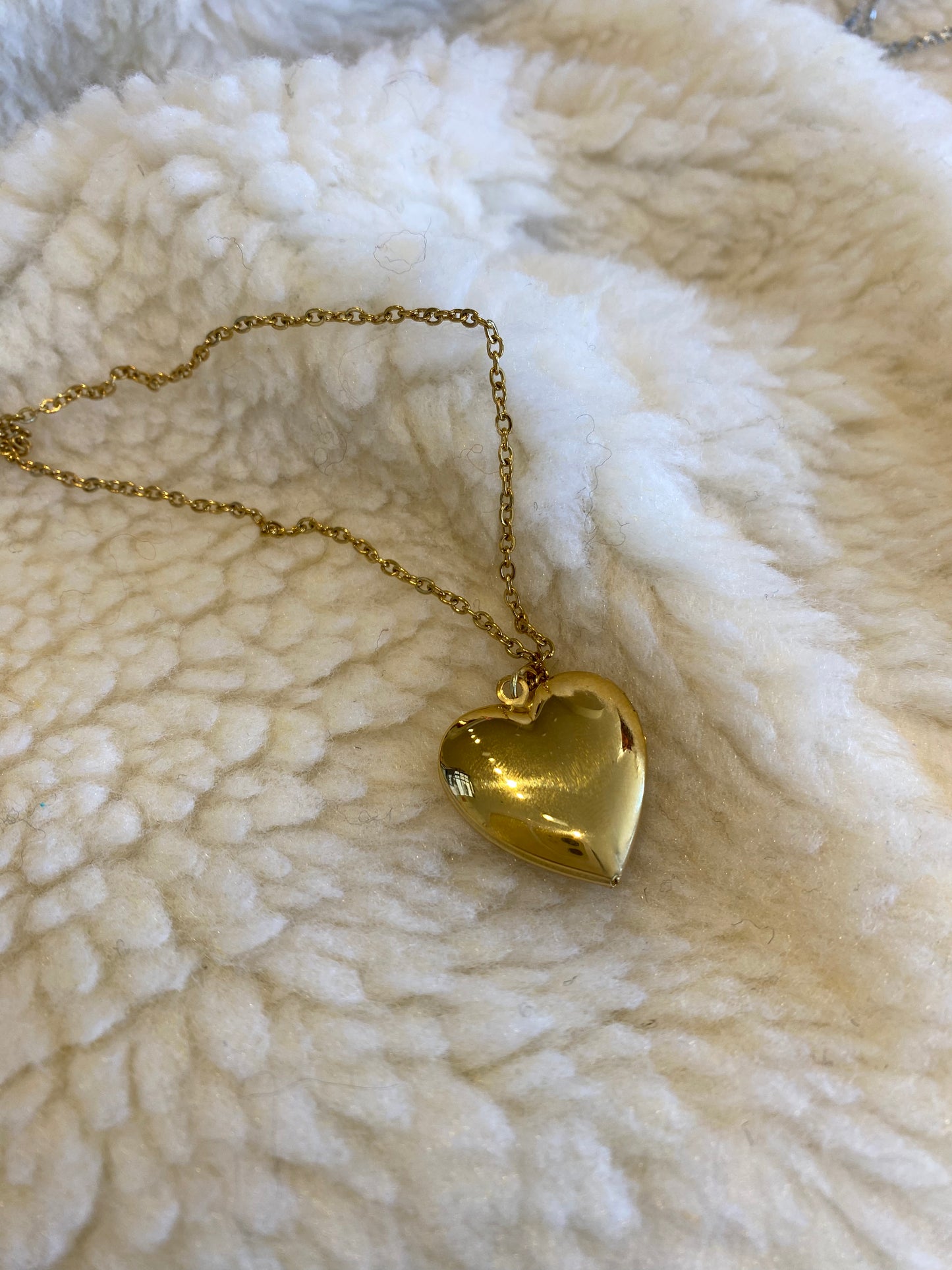 Collier cœur médaillon à ouvrir loquet pour photo ou dessins ❤️