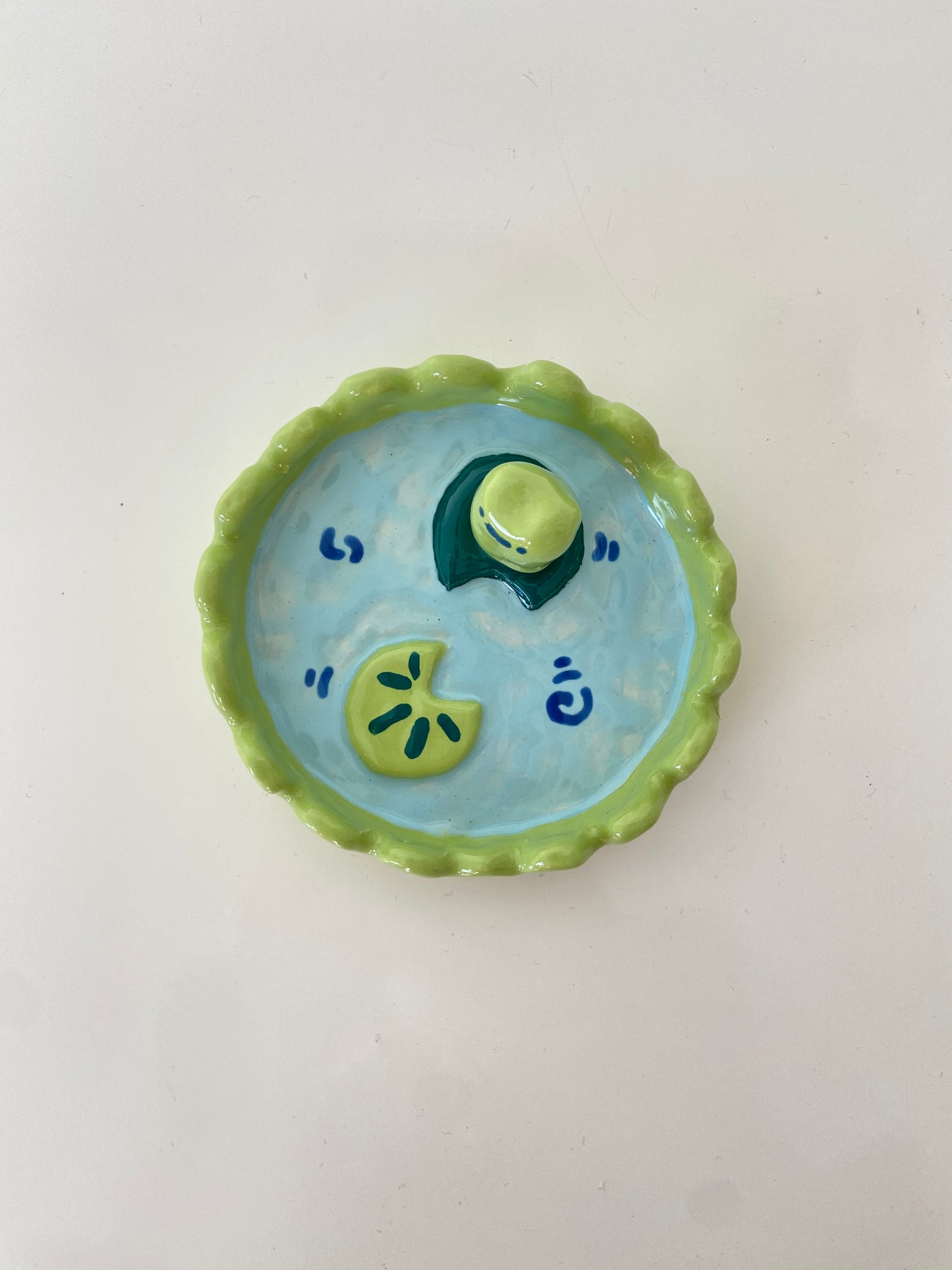 Soucoupe à bijoux en céramique Grenouille Trinket dish - Wolkenwinkel