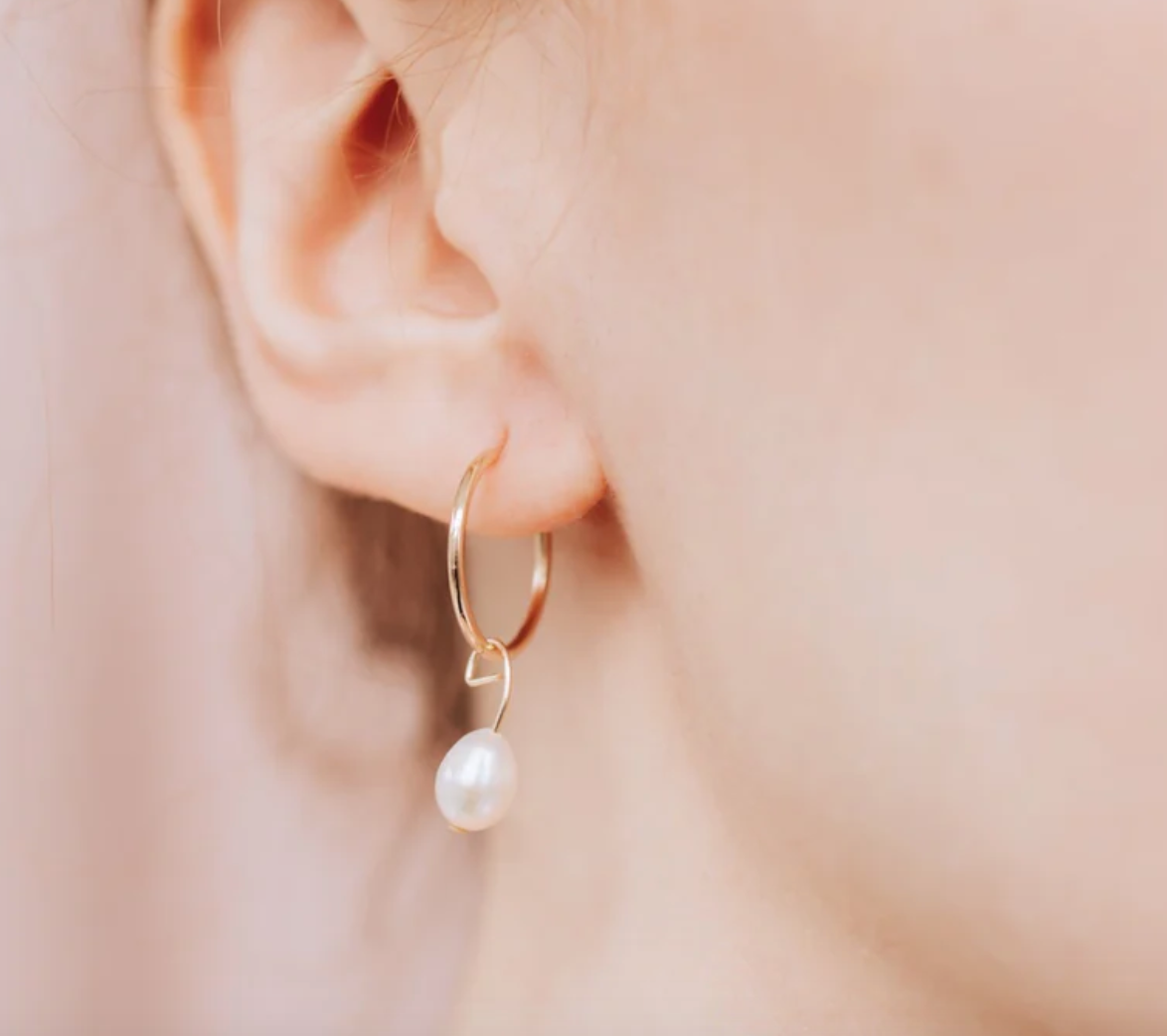 Eleanor removable pearl earrings-Plum