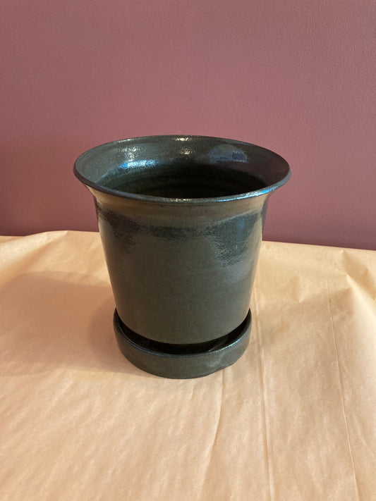 Flower pot with integrated plate-Aliam