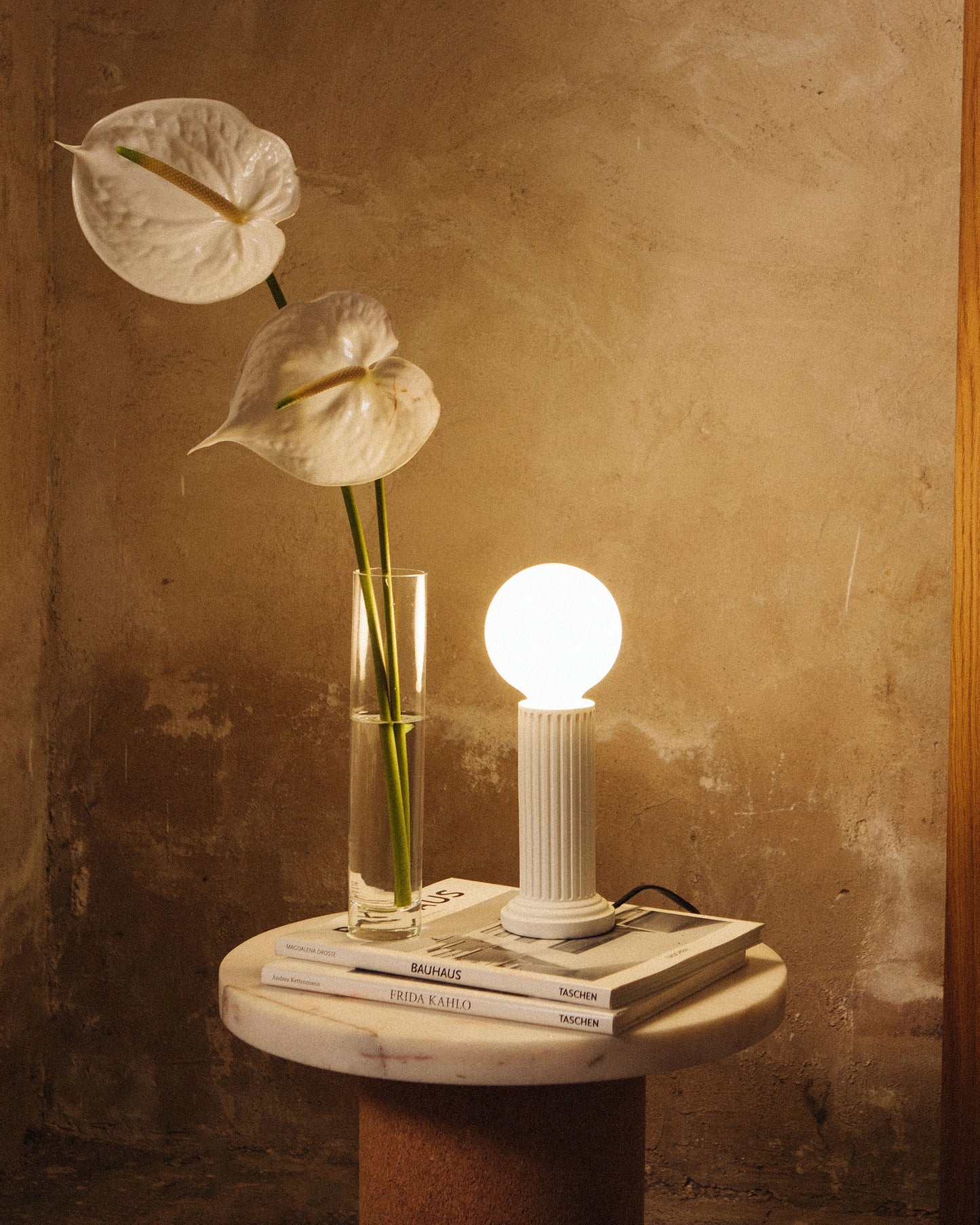 Lampe Athena blanche - DOIY