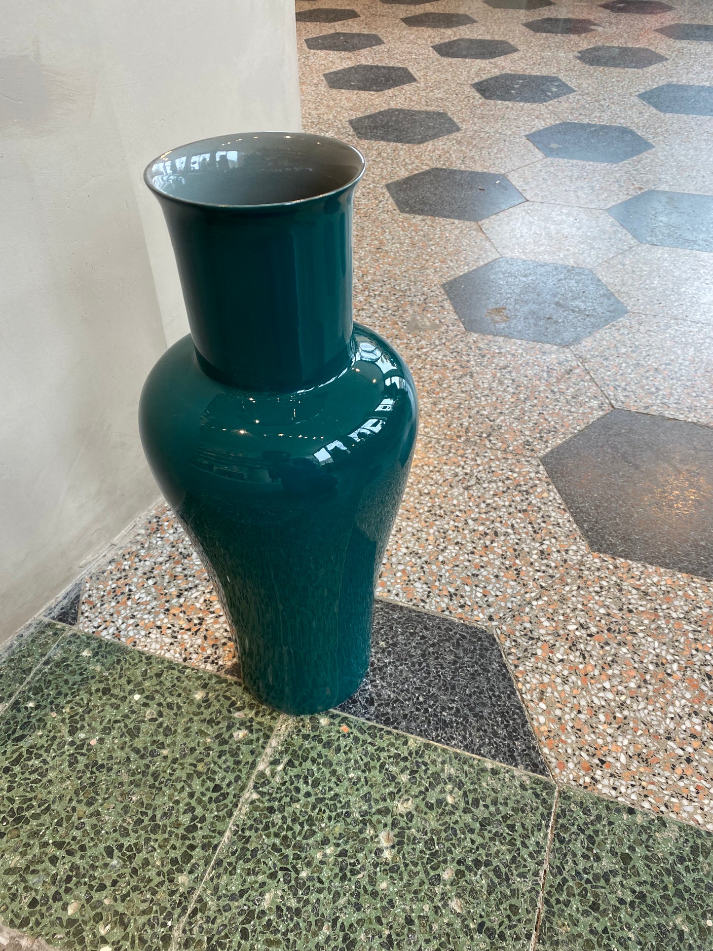 Porcelain vase emeralde green-MiddleKingdom