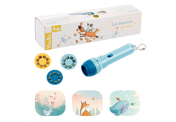 lampe torche bleu foncé et bleu clair pour enfant avec trois recharges d'histoires du soir moulin roty jaune, bleu clair et bleu foncé