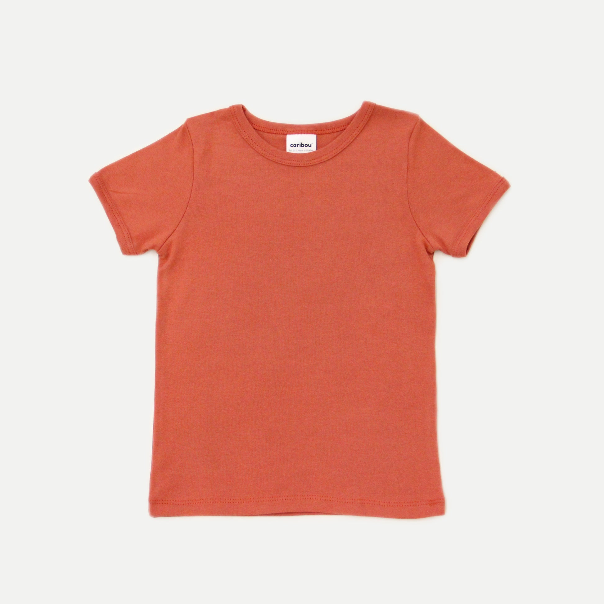 tee shirt rouge de la marque caribou