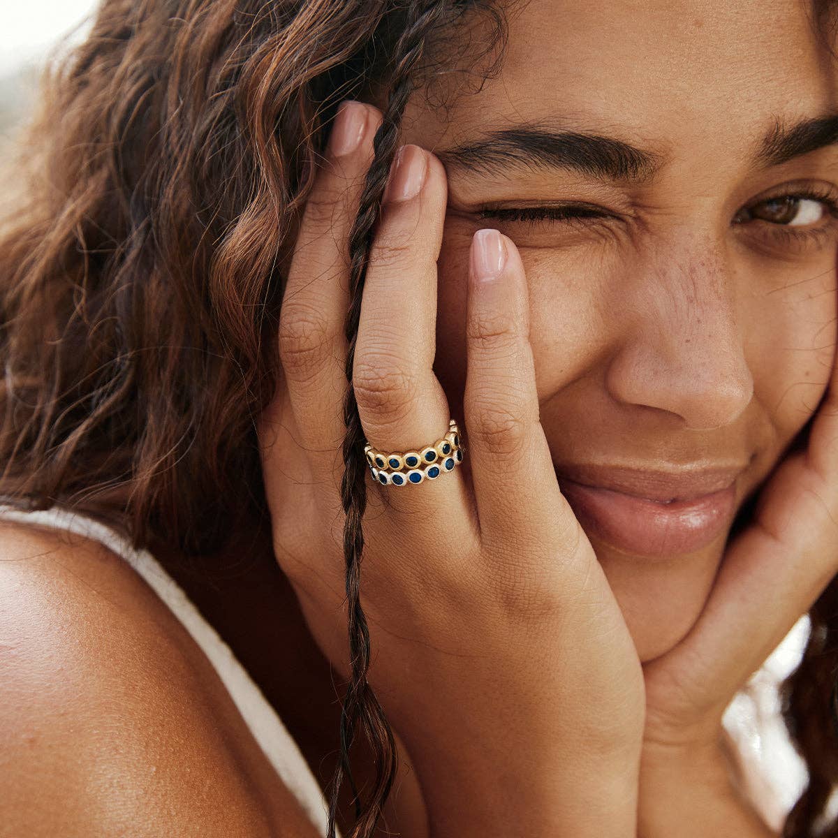 Bague Amélia en argent bleu nuit - Agapé Studio