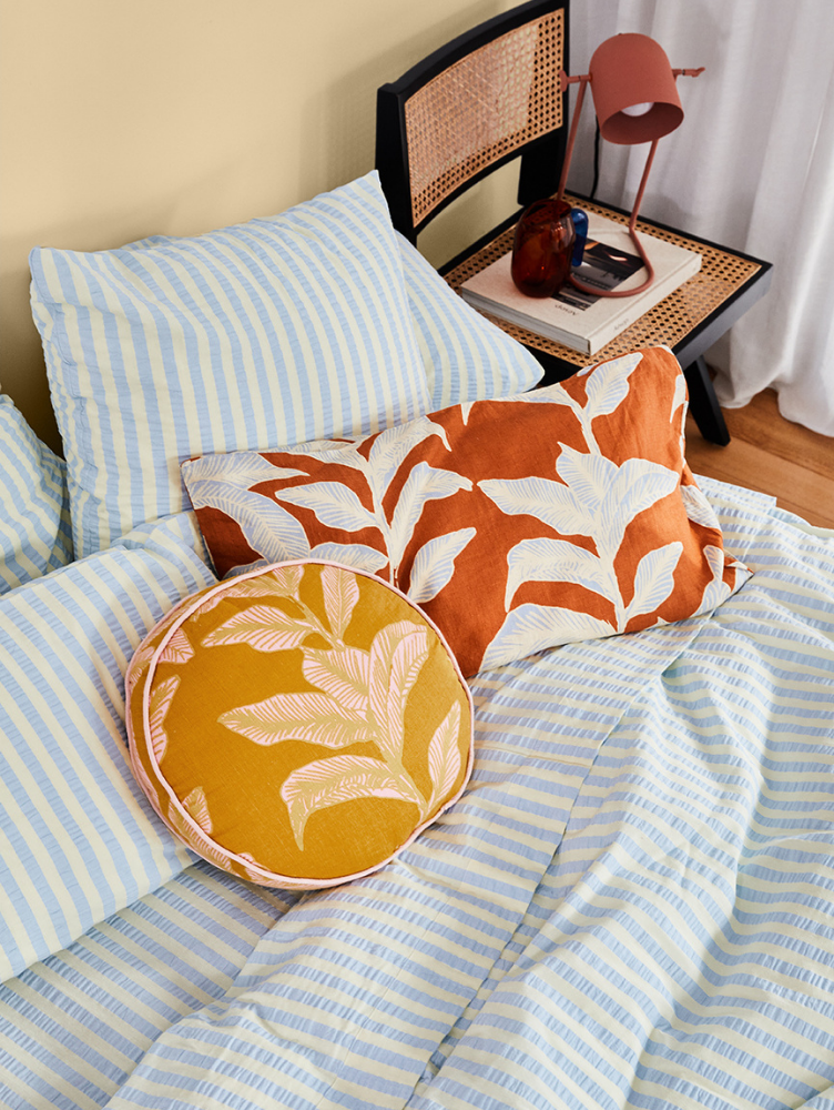 Drap contour ''Butter Blue Seersucker'' Fitted Sheet - Mosey Me