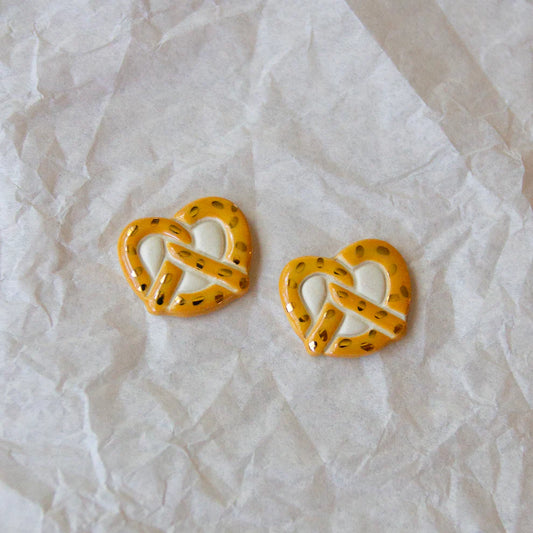 Boucles Pretzel  -  Meghan MacWhirter