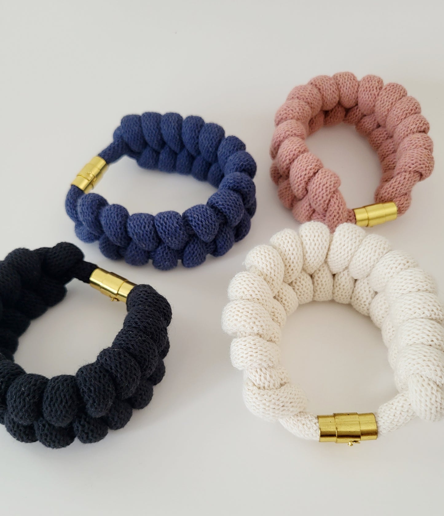 Collection Colliers et Bracelets en coton - Oli + Mimi