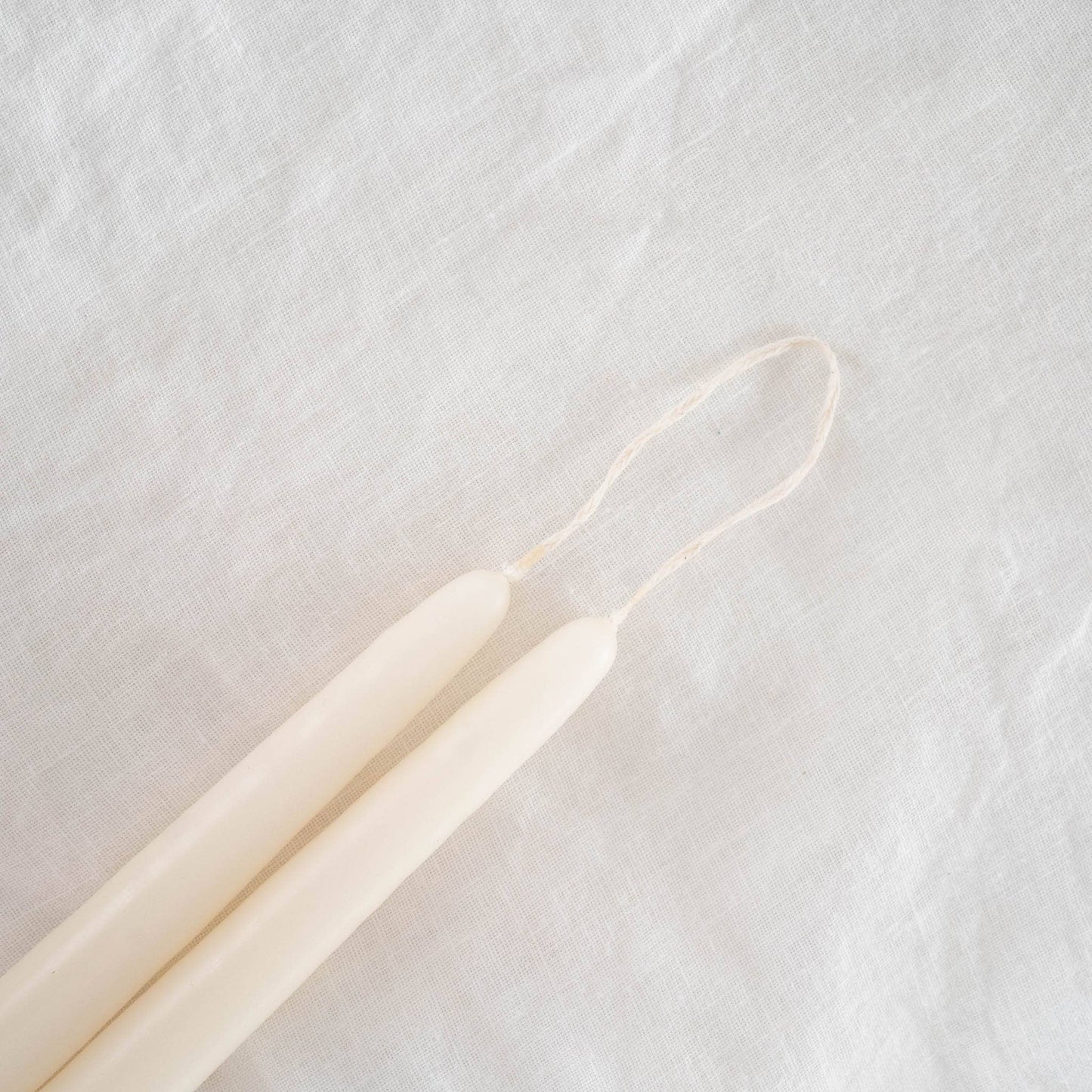 Paire de bougies longues Ivory - Taper Candles Pair