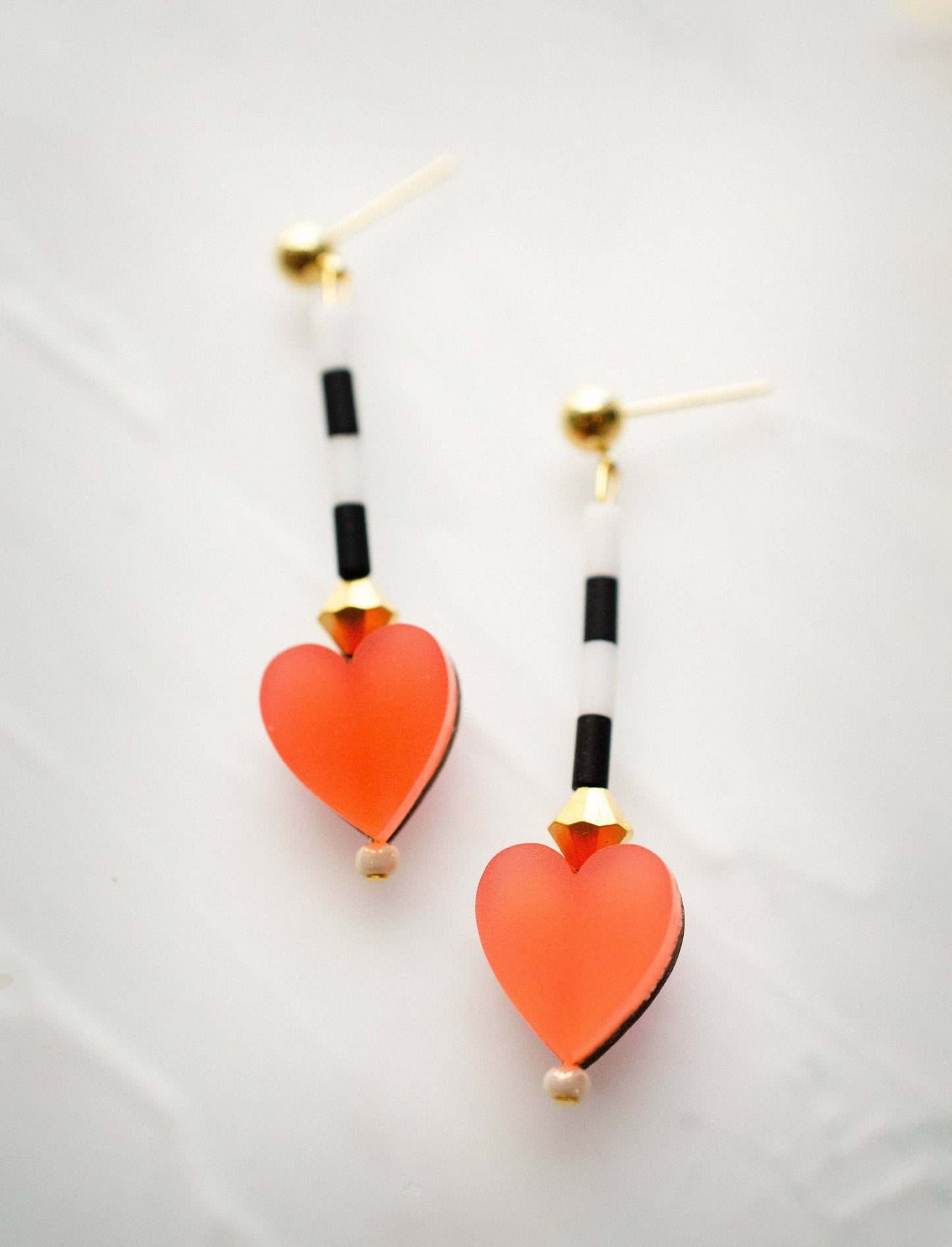 Boucles King of Hearts coeur rouge - Jill Makes