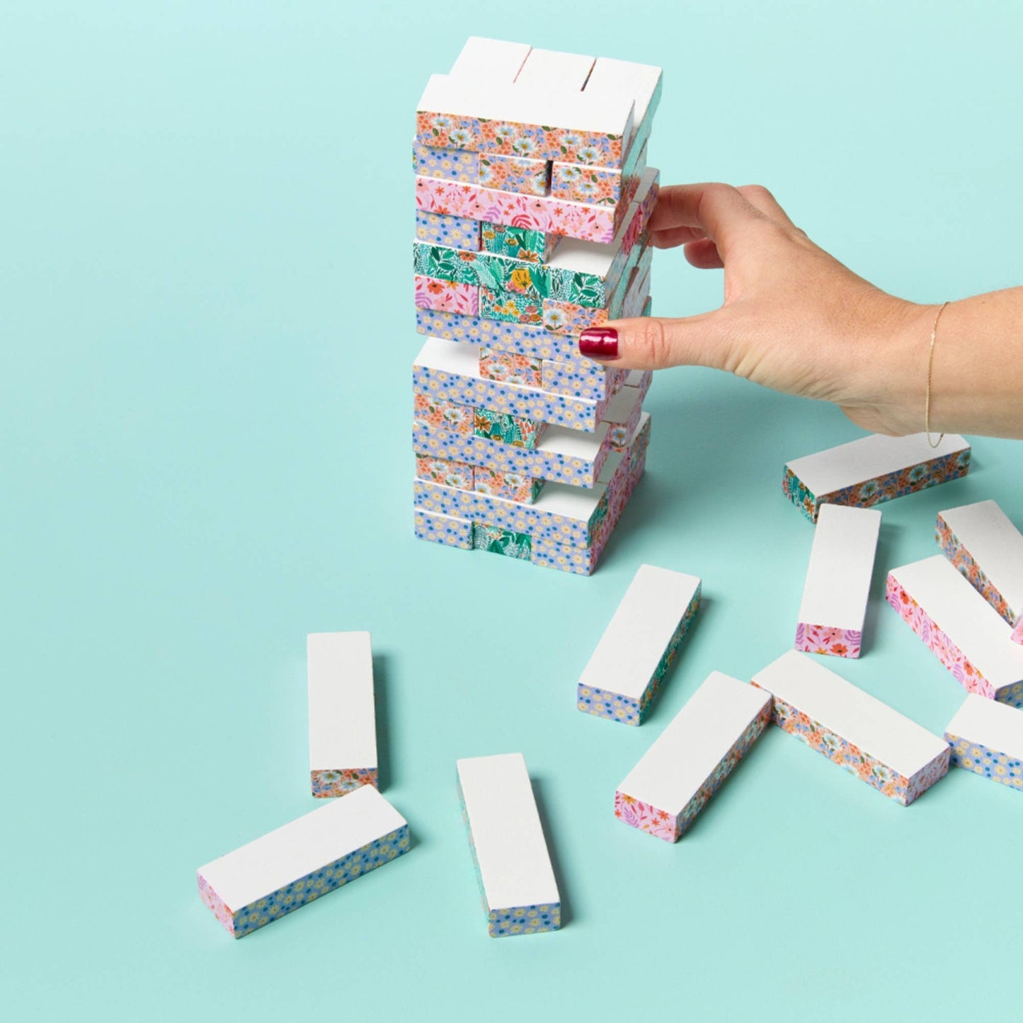 Tour Florale Tumbling Tower - Journey of Something