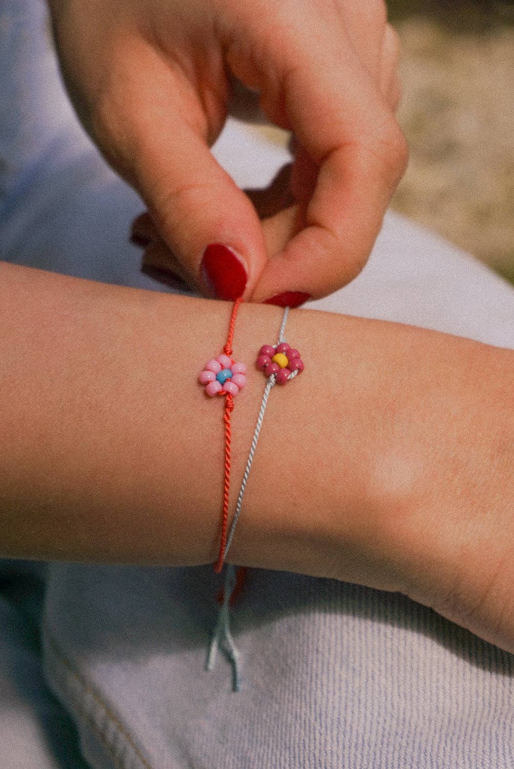 Bracelet Tiny Flower  - carnation pink & coral - SAN SAN