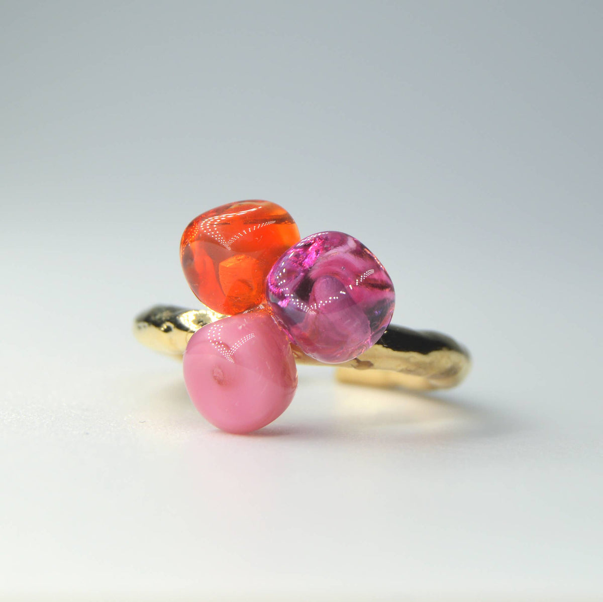 Bague ajustable LALETI petites perles de verre - Chama Navarro