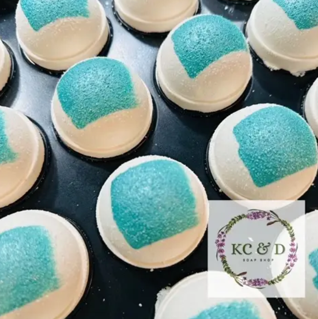 Bombes de bain à l'huile d'amande douce - Nourishing Bath Bombs - KC&D Soap Shop