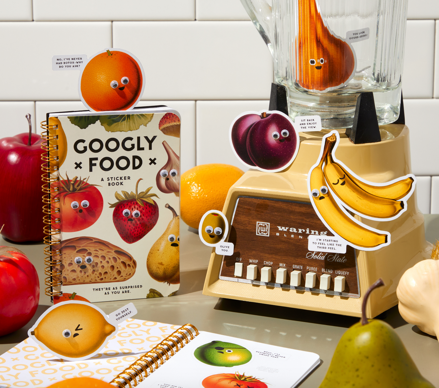 Livre d'autocollants ''Googly Food'' Sticker Book - Brass Monkey