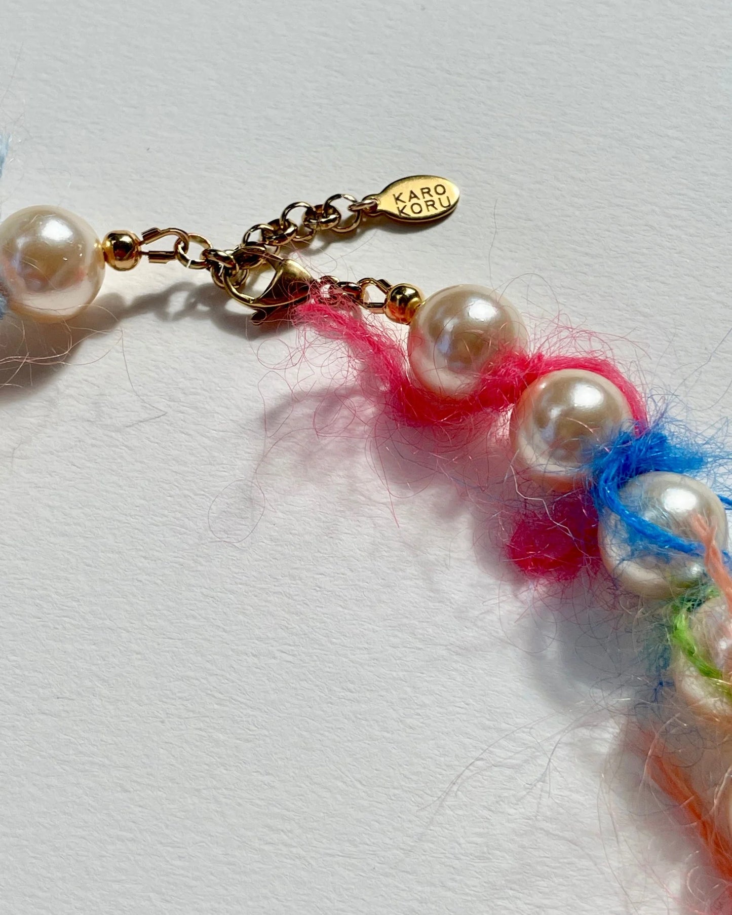 Collier de perles Mohair Multicolore - Rainbow Mohair Necklace - Karo Koru