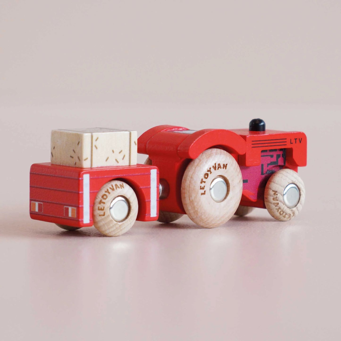 Tilly tracteur en bois - Le Toy Van