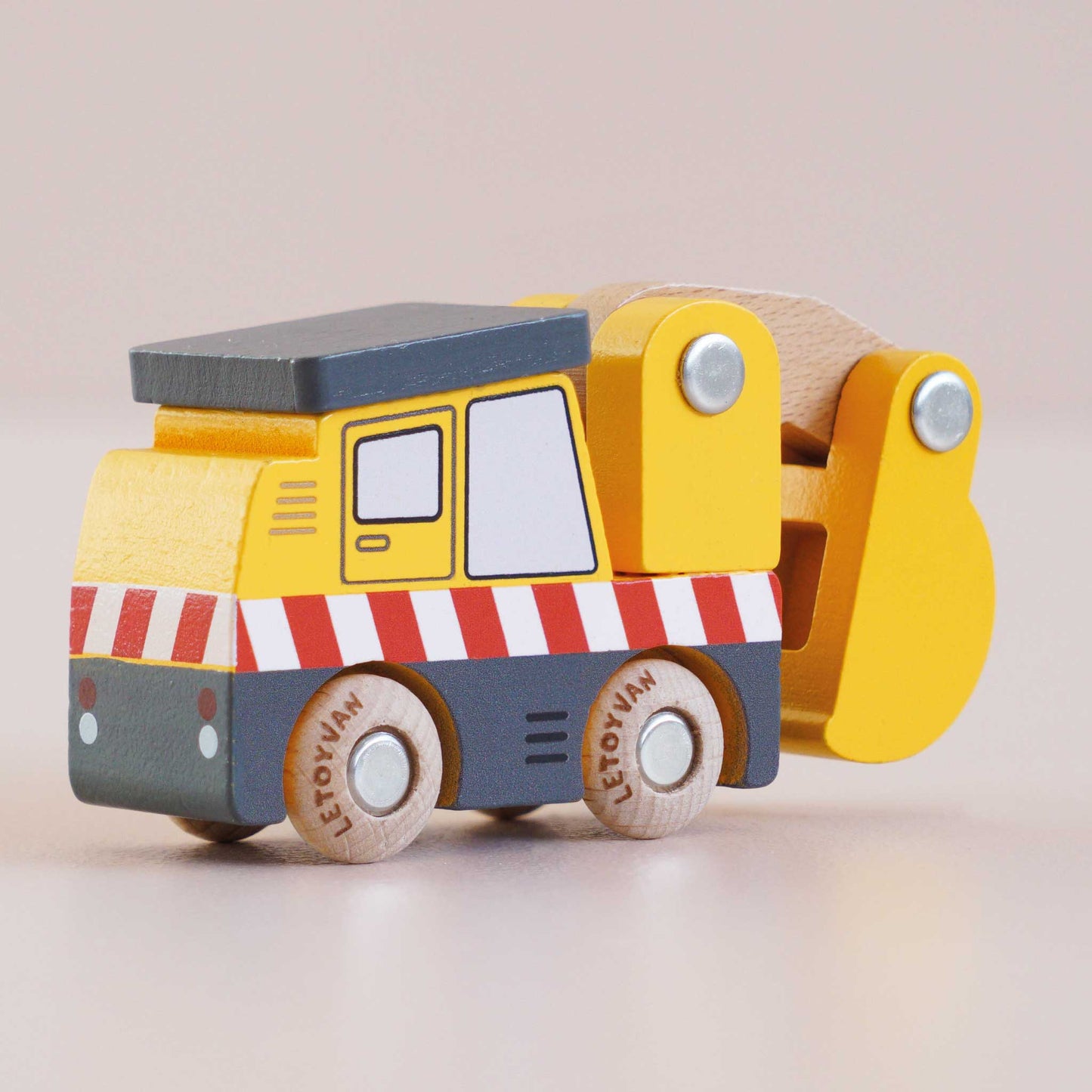 Eddie pelleteuse en bois - Le Toy Van