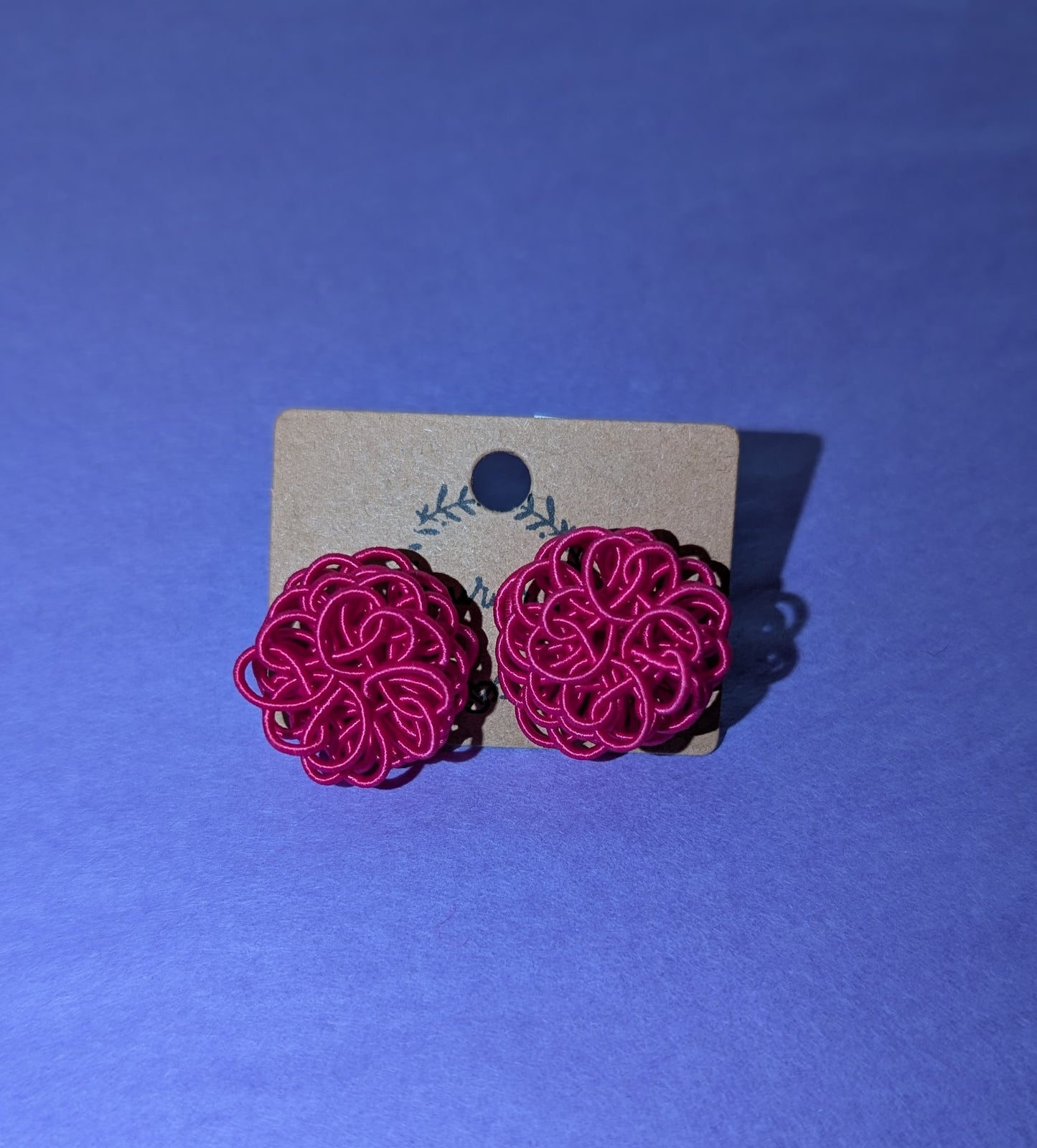 Boucles I. Flower Stud Nanohanamusubi Earrings - STUDIO MURURU