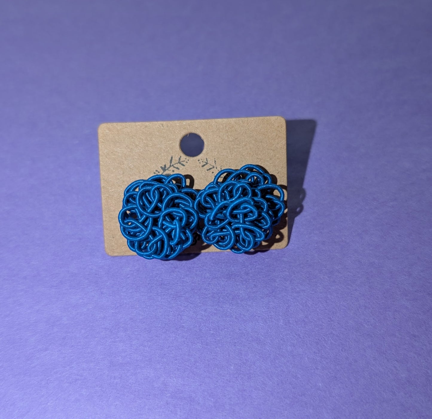 Boucles I. Flower Stud Nanohanamusubi Earrings - STUDIO MURURU