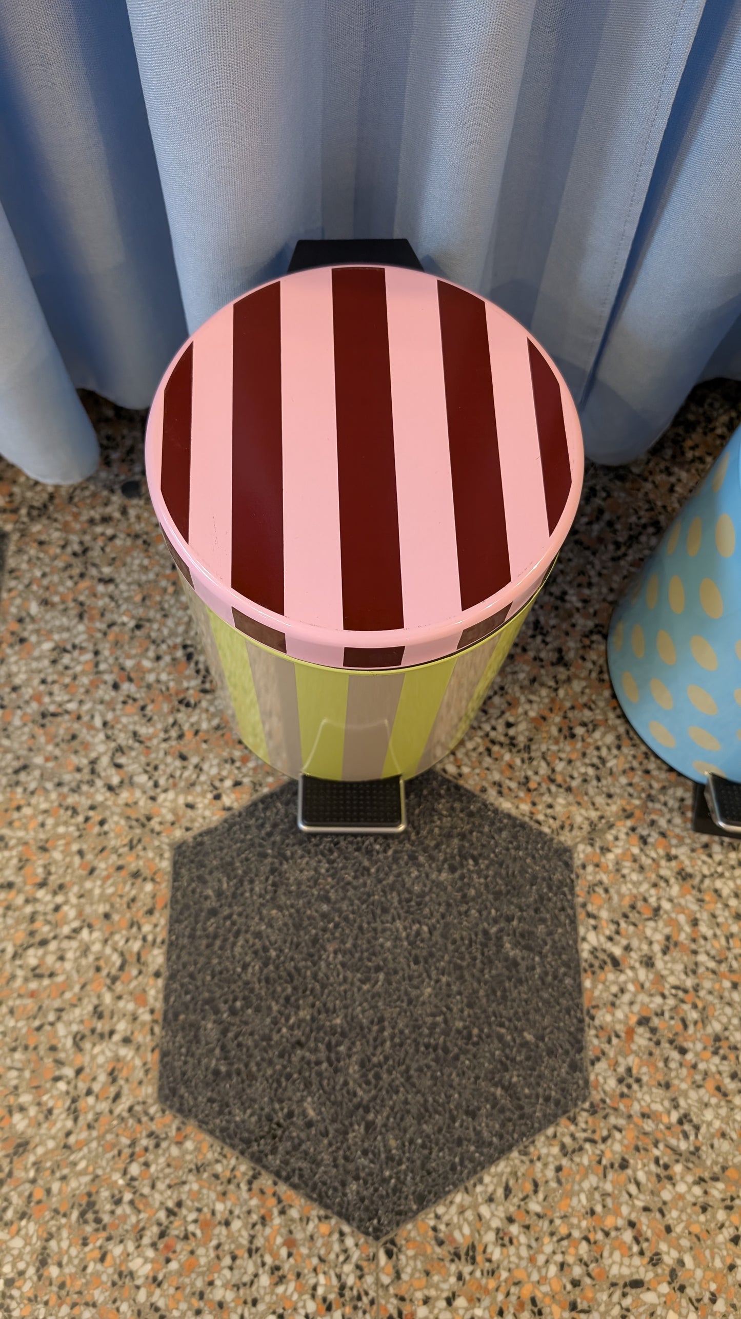 Corbeille poubelle - Pedal Trash Bin - Dusen Dusen