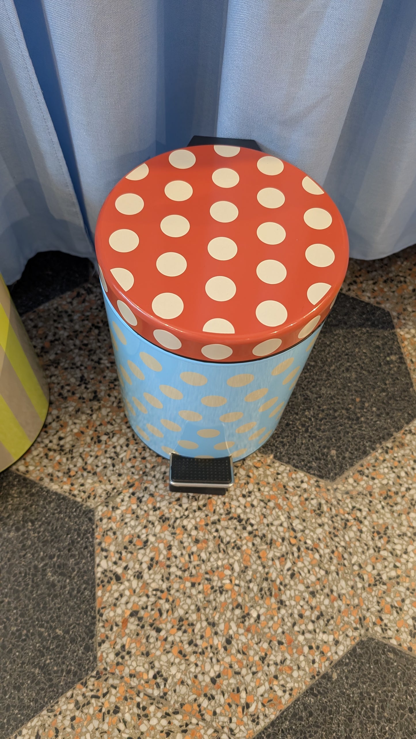 Corbeille poubelle - Pedal Trash Bin - Dusen Dusen