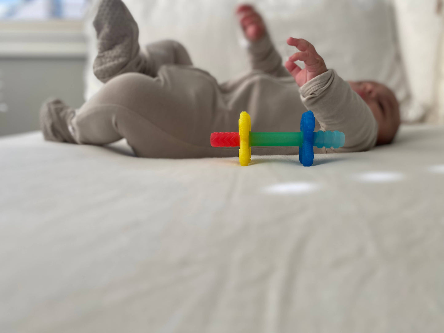 Jouet de dentition Teensy Tubes - Itzy Ritzy Canada