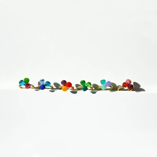 Bague ajustable LALETI petites perles de verre - Chama Navarro
