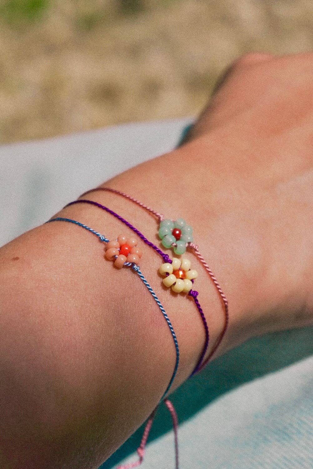 Bracelet  Tiny Flower - peach & sky blue - SAN SAN