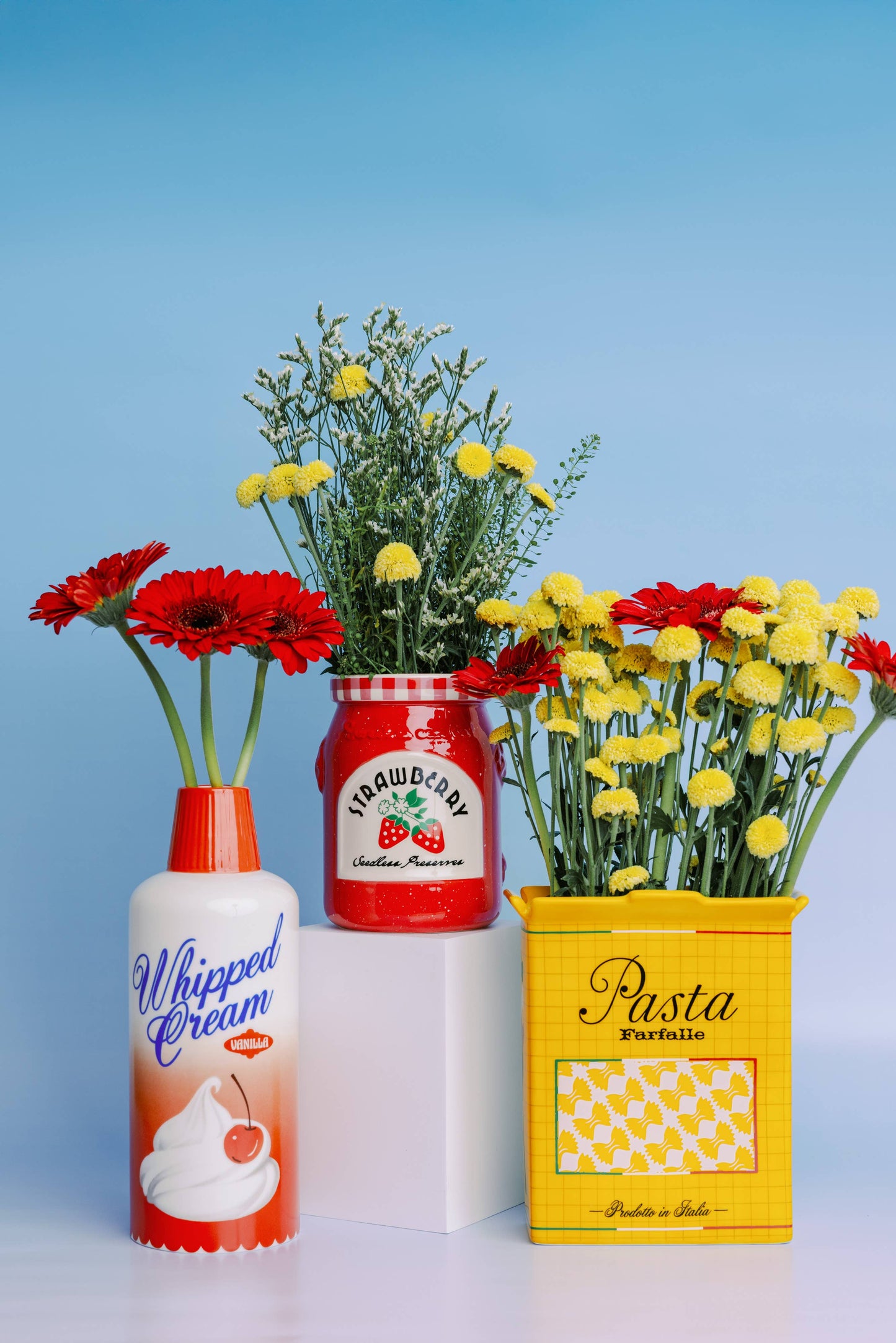 Vase ''Strawberry Jam'' Ceramic vase - Ban.do