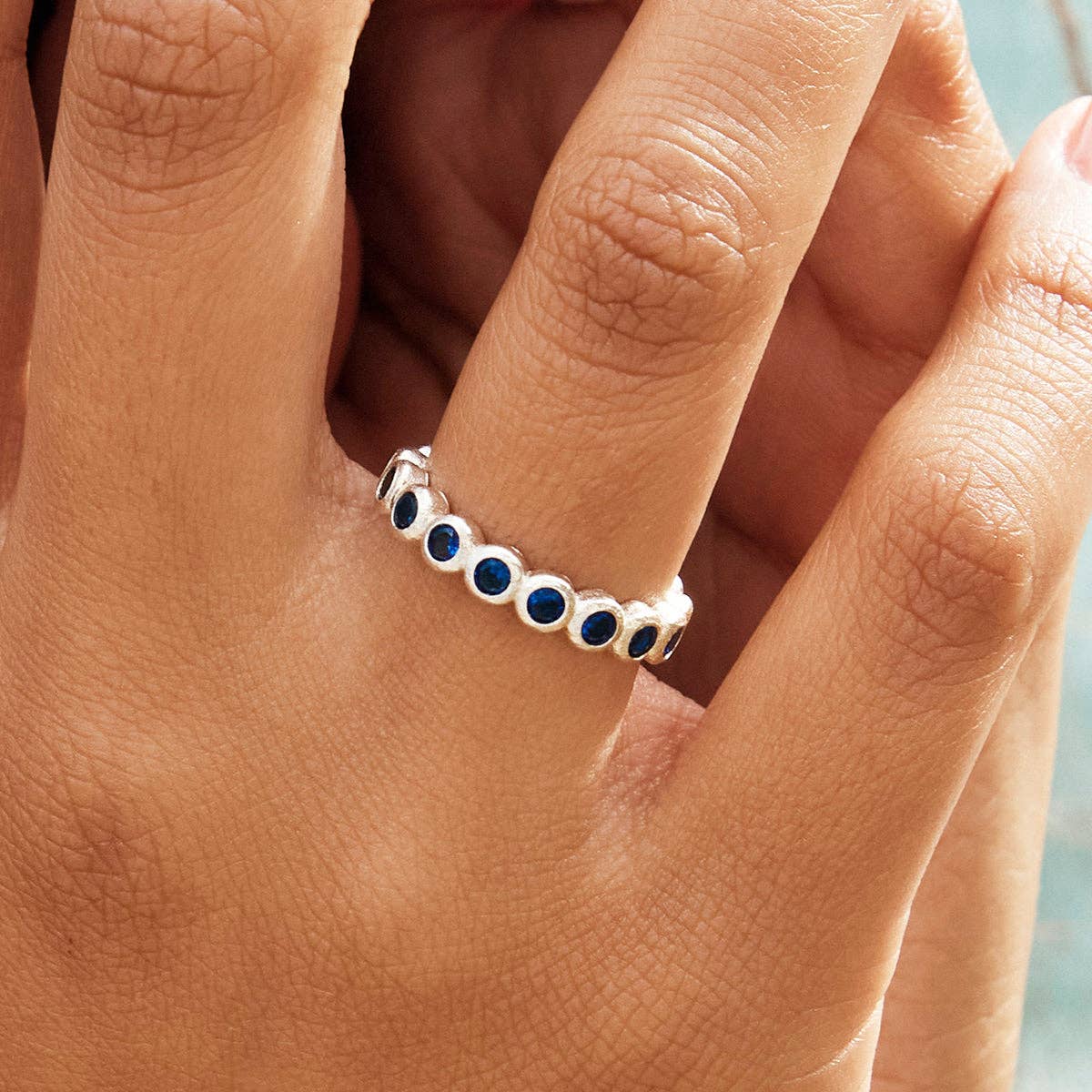 Bague Amélia en argent bleu nuit - Agapé Studio