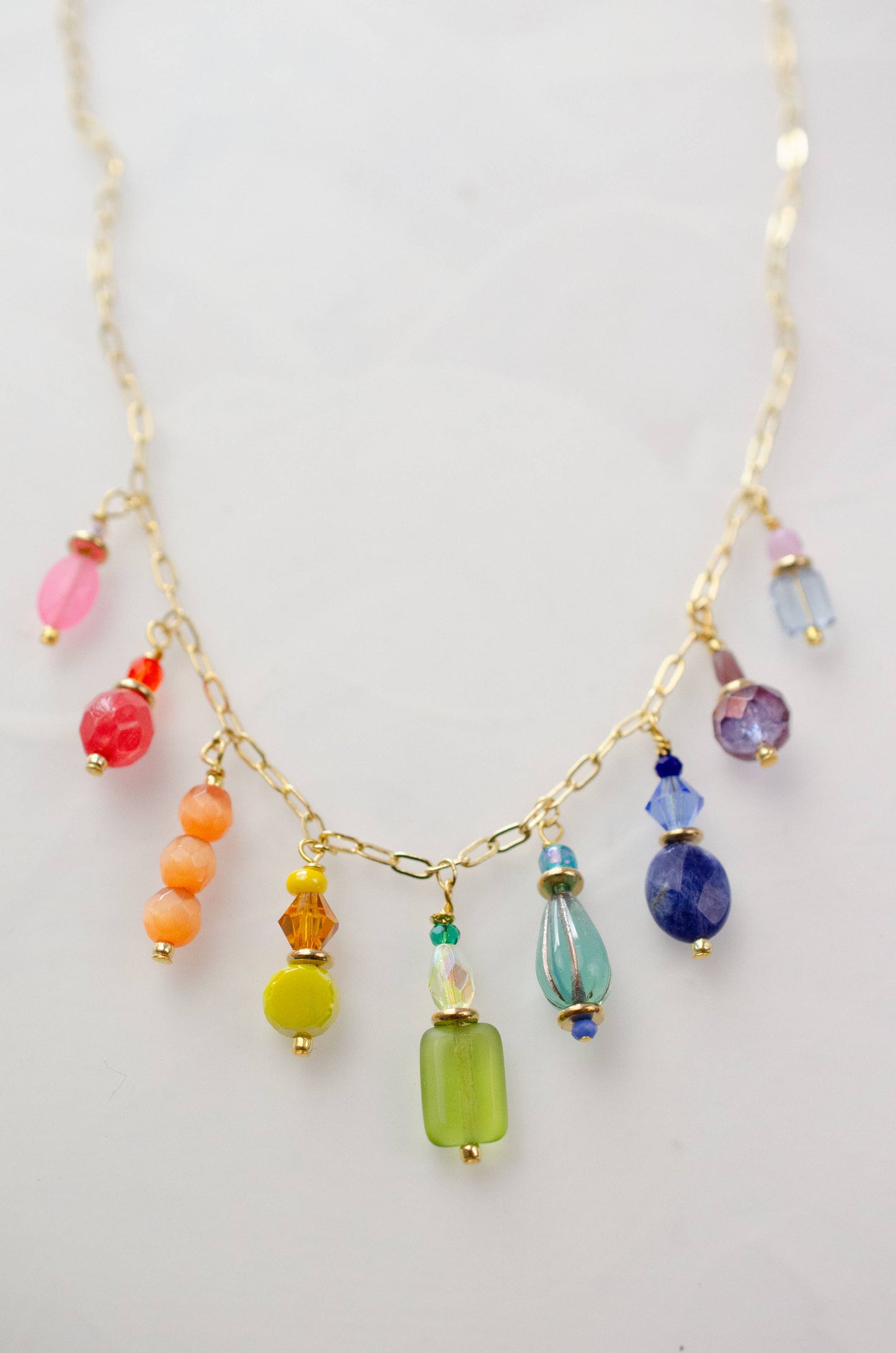 Collier a breloques Rainbow Charm - Jill Makes