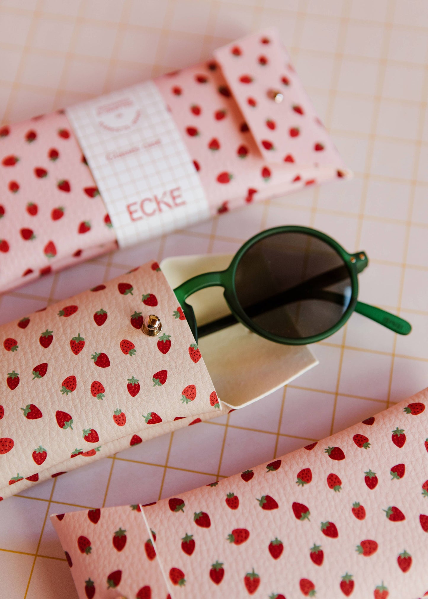 Étuis à lunettes et  à lunettes de soleil - ECKE