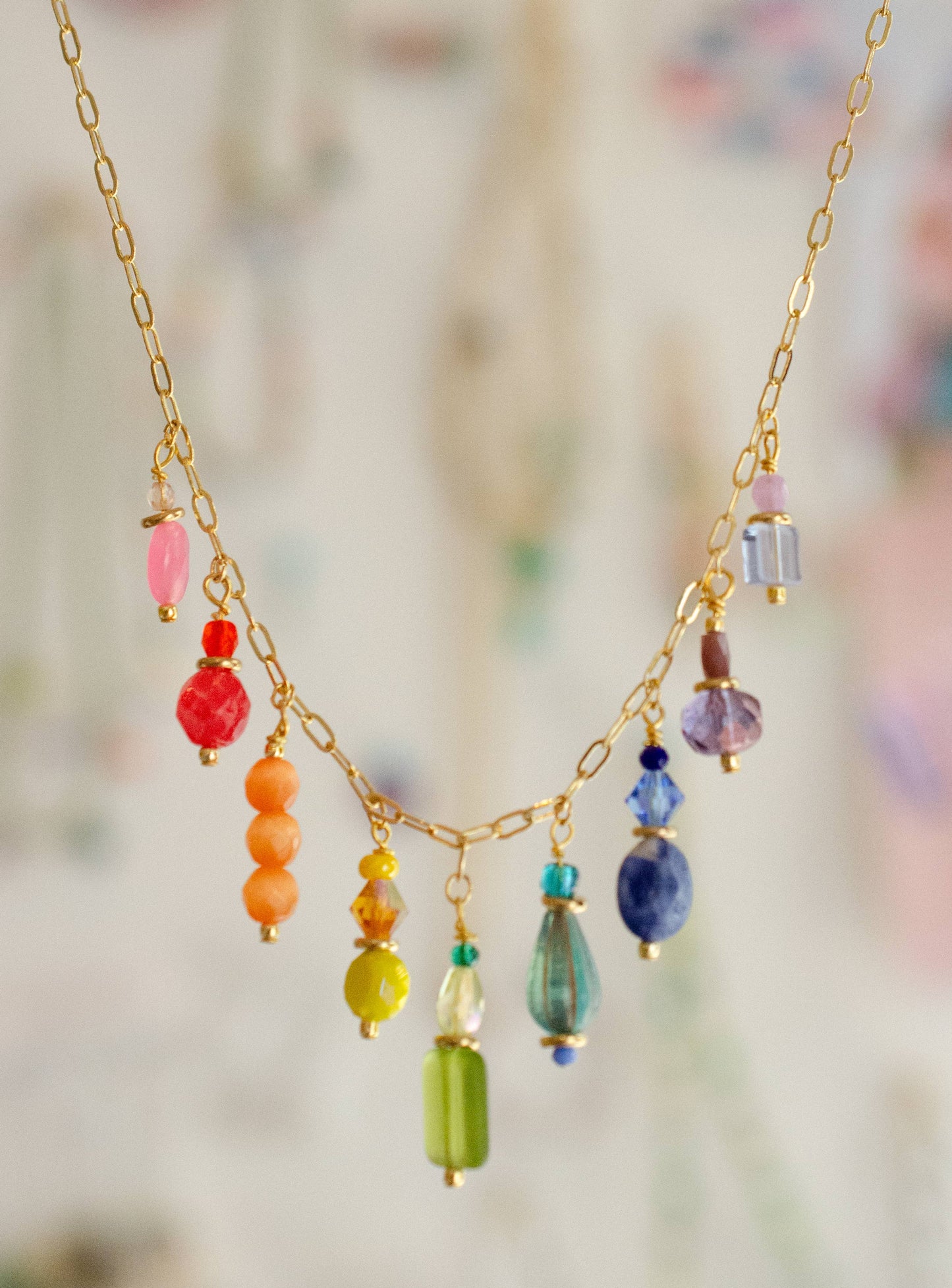 Collier a breloques Rainbow Charm - Jill Makes