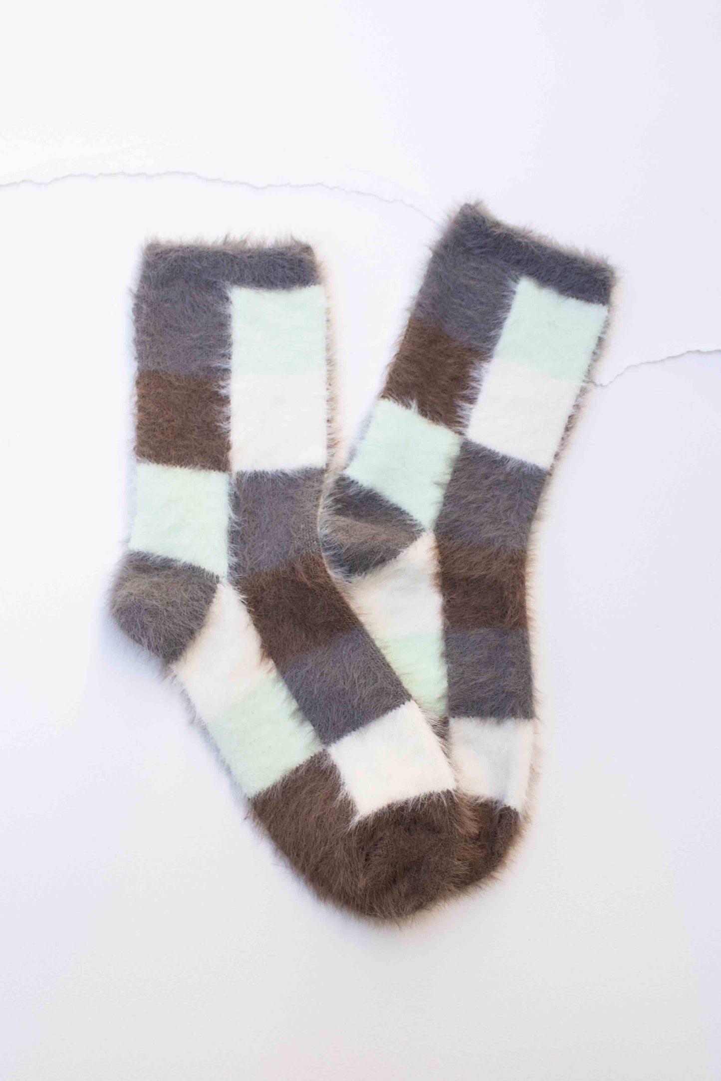 Chaussettes fuzzy à carreaux - Tiepology
