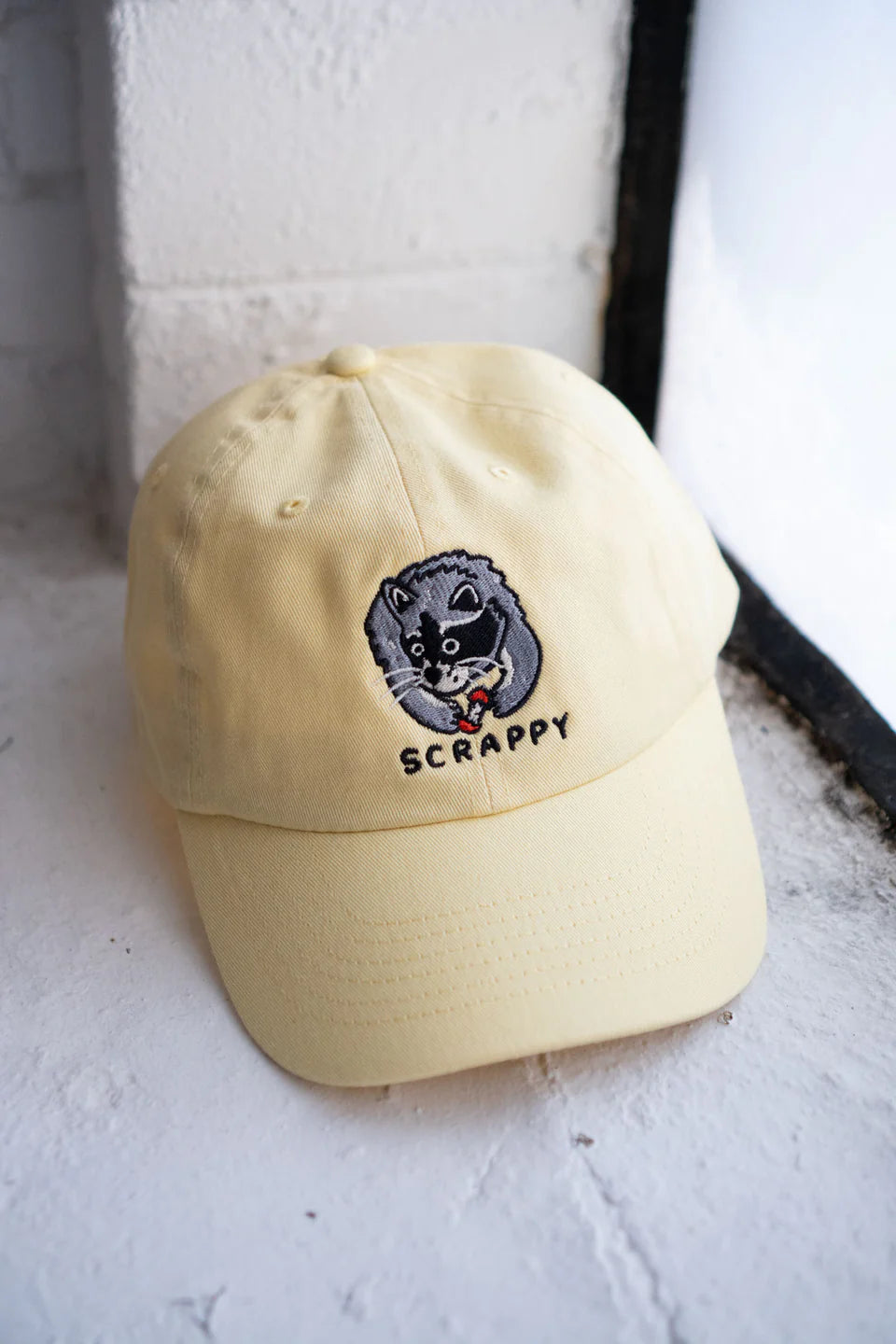 Casquettes "Scrappy raccoon" - Stay Home Club