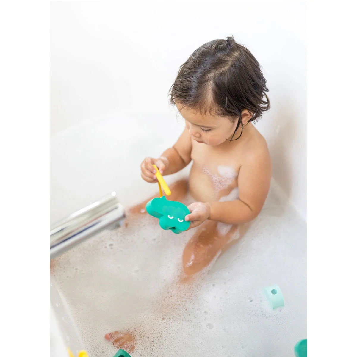 Jeu guirlande à enfiler pour le bain "Beedi" - QUUT